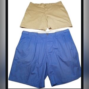 Croft & Barrow Men's Shorts Bundle – Size 44 (2 Pairs)